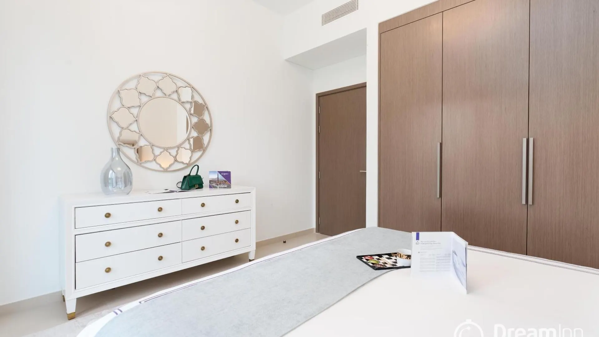 Dream Inn - Act One Act Two Apartment, Downtown Dubai